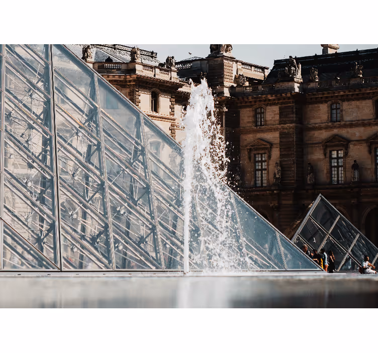 Tapisserie paris fontaine pyramidale éclaboussante - TenStickers