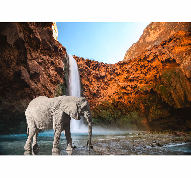 Tapisserie animaux éléphant majestueux cascade - TenStickers