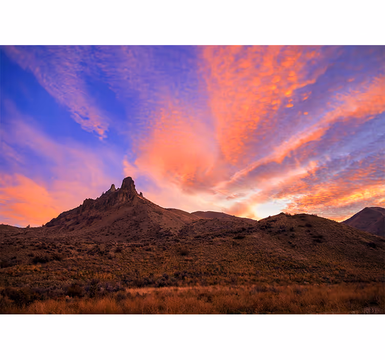 Tapisserie paysage montagnes majestueuses au crépuscule - TenStickers
