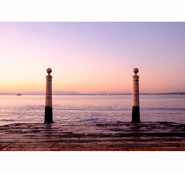 Tapisserie paysage vue sur la jetée au coucher du soleil - TenStickers