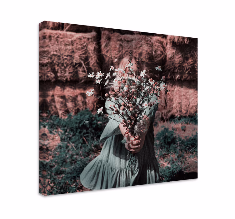 Tableau fleurs et plantes fille tenant des fleurs - TenStickers