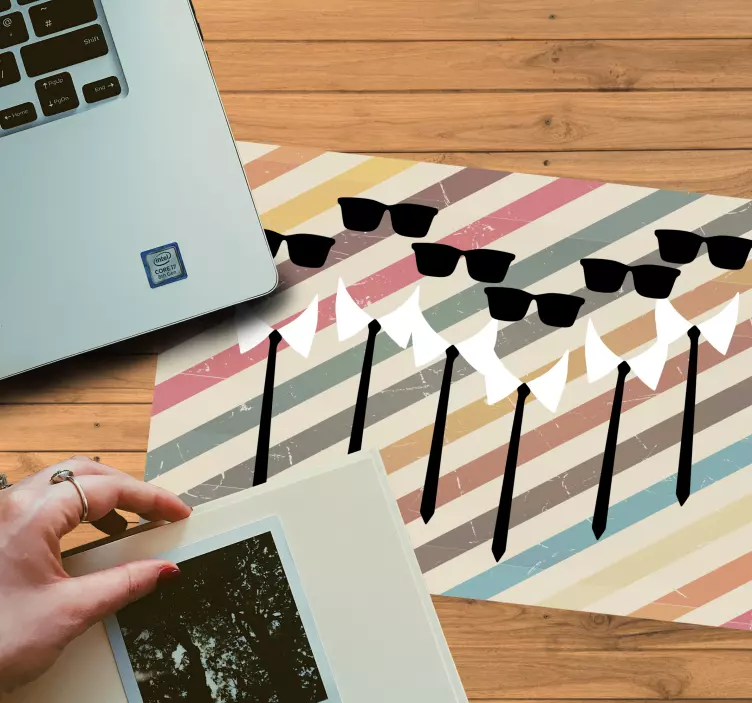 Tapis de souris motif rangées de lunettes stylées - TenStickers