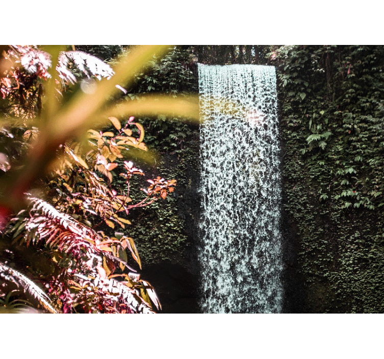 Tapisserie cascade atmosphère tropicale sereine - TenStickers