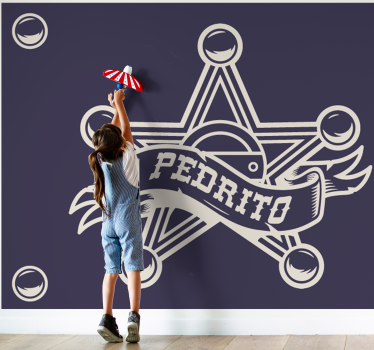 Tapisserie chambre enfant insigne de shérif personnalisé - TenStickers