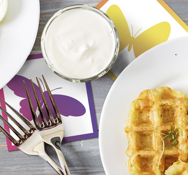 Sous verre moderne silhouettes de papillons colorés - TenStickers