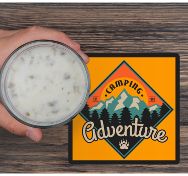 Sous verre citation badge aventure camping - TenStickers