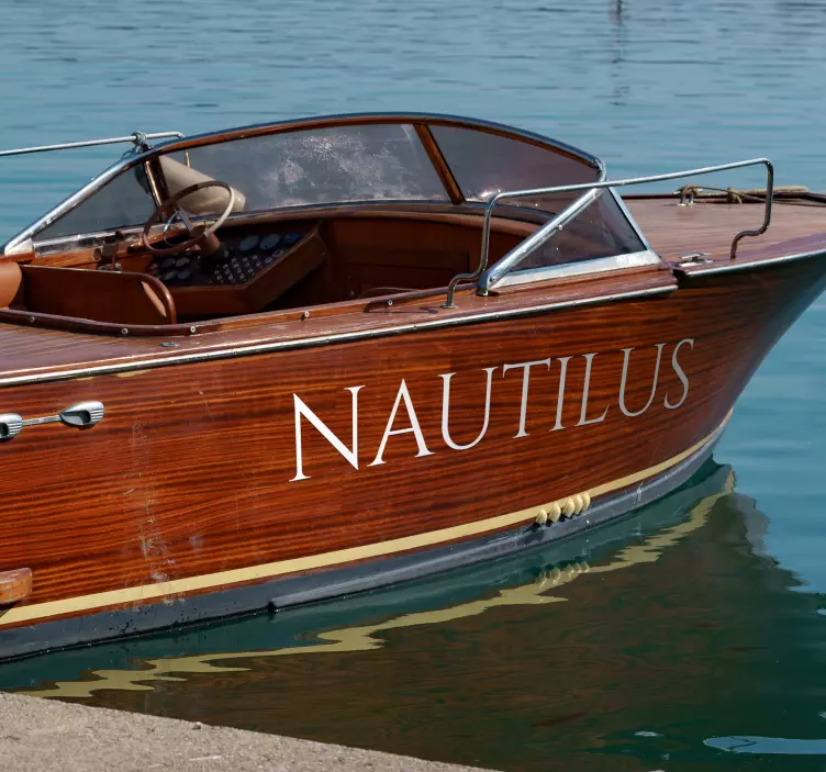 Sticker bateau avec nom typographie latine - TenStickers