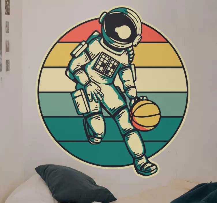 Sticker cinéma tv et jeux vidéo cosmonaute joueur de basket - TenStickers