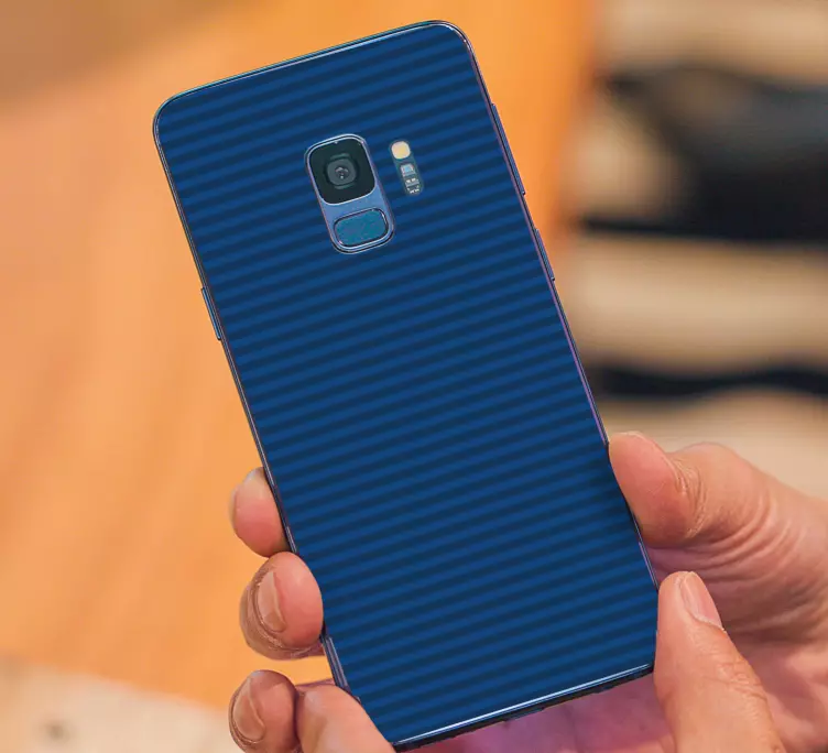 Sticker samsung couverture bleue rayée - TenStickers