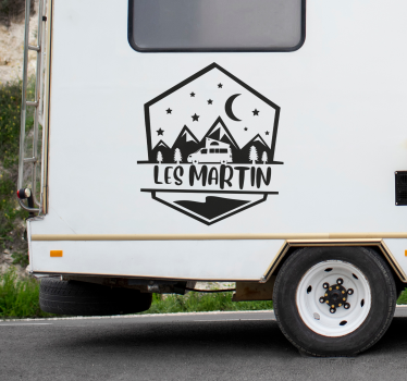 Autocollant camping-car famille personnalisable - TenStickers
