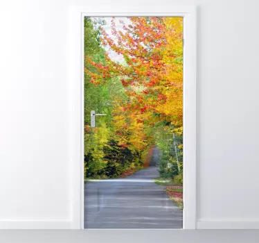 Sticker porte route d'automne - TenStickers