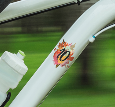 Autocollant vélo conception de nombres floraux - TenStickers