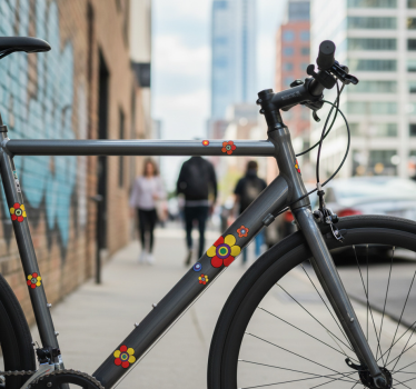 Autocollant vélo fleur colorée - TenStickers