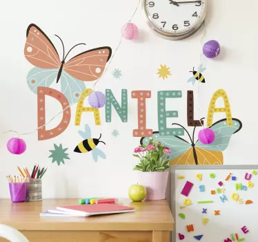 Sticker bébé papillons personnalisés avec prénom - TenStickers