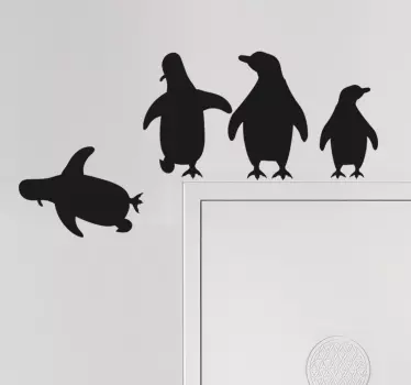 Sticker porte clan de pingouins joyeux - TenStickers