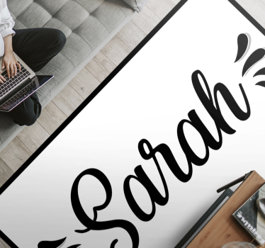 Tapis vinyle salon nom en noir et blanc - TenStickers