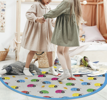 Tapis vinyle pour enfants cercle de voiture coloré - TenStickers